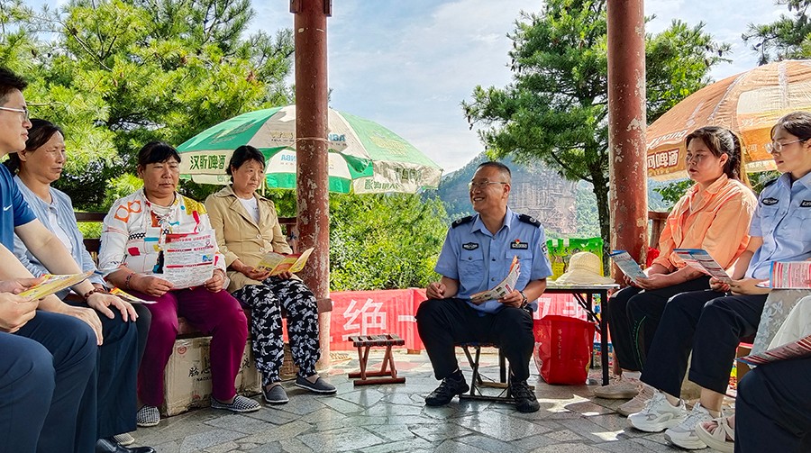 （QEY八五普法稿件 配图）让法治之光照(27310561)-20231115112834