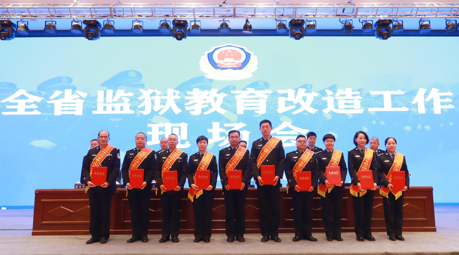 （QYE   大墙内外541期 组图4）(27244107)-20231116102448
