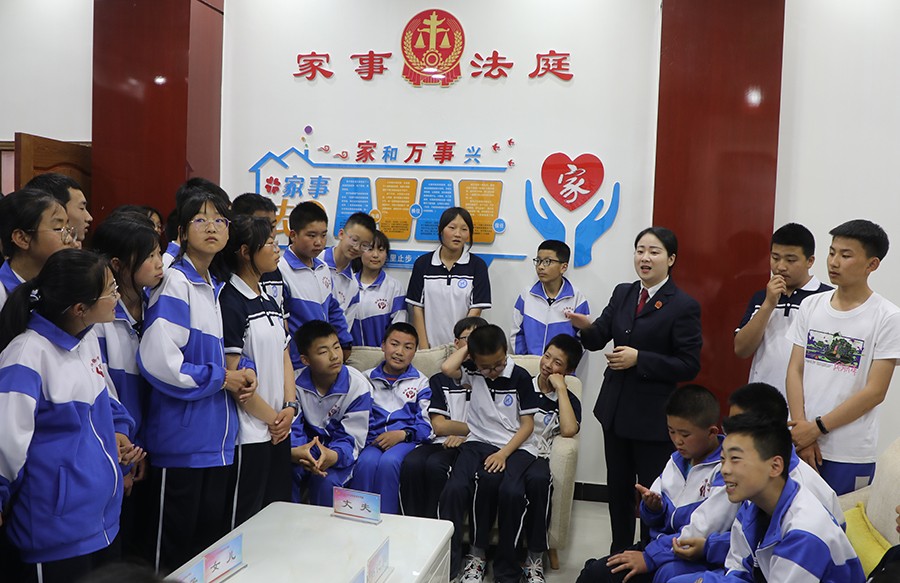 （AQEY配图）奋楫笃行交出平安建设新答(29216694)-20240124143508