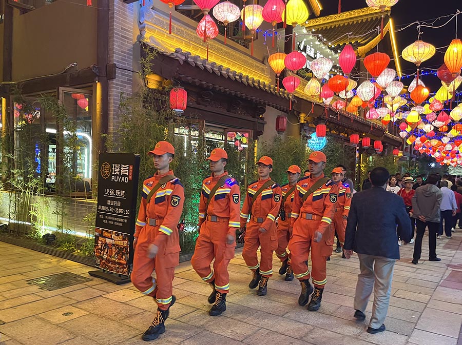 （QEY配图 2月10日新春走基层计划报(29712803)-20240210105925