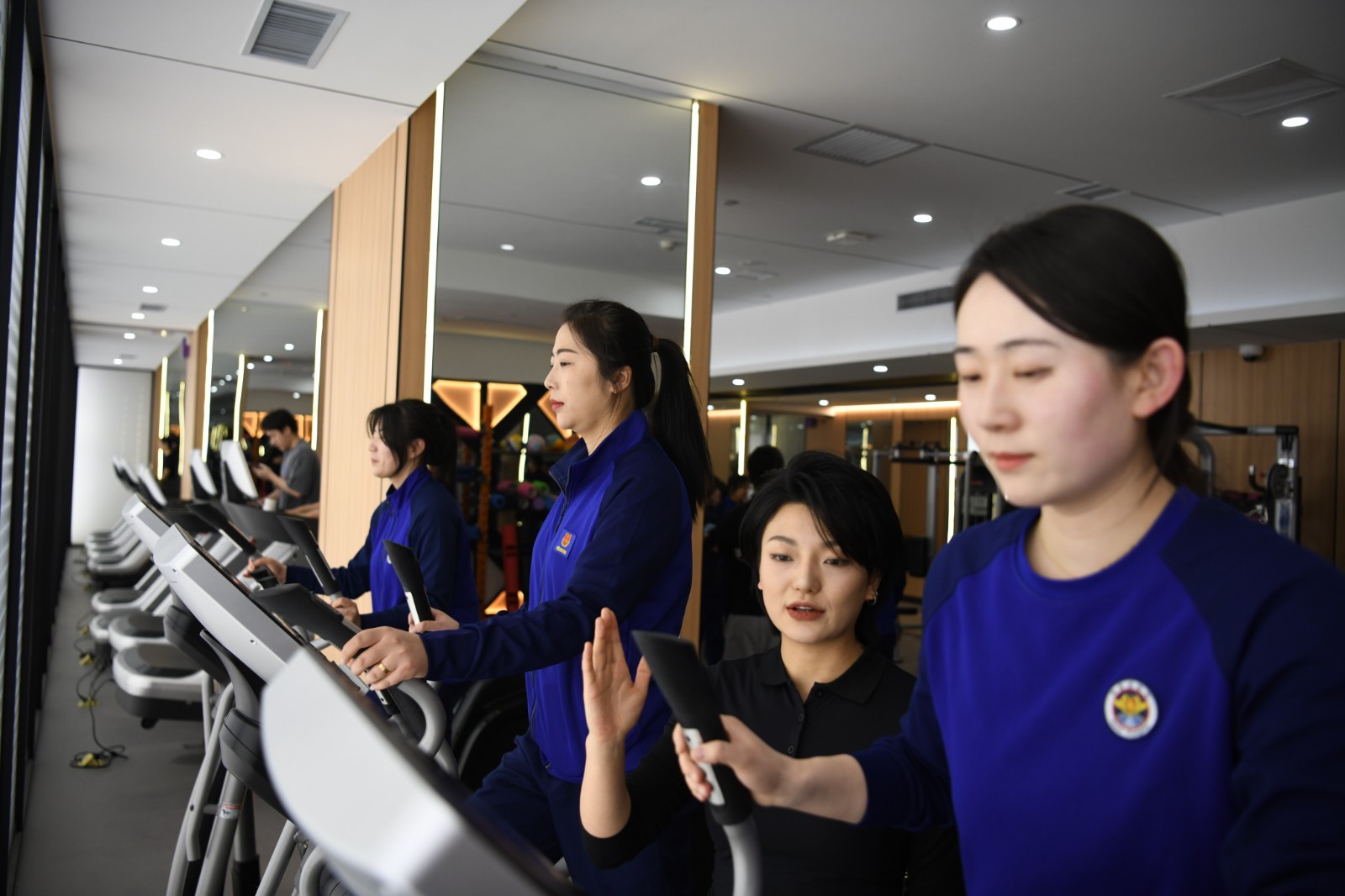 （WAQEY，图片新闻2）绽放青春活力(30268256)-20240308153537
