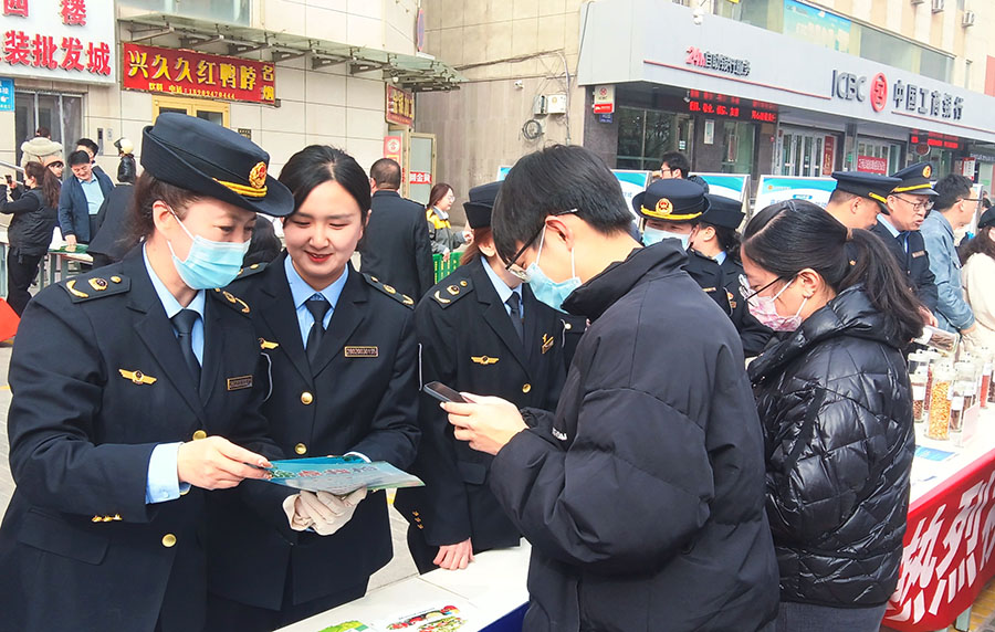 （8 qYE  配图）向假冒伪劣说“不”(30599536)-20240318143812
