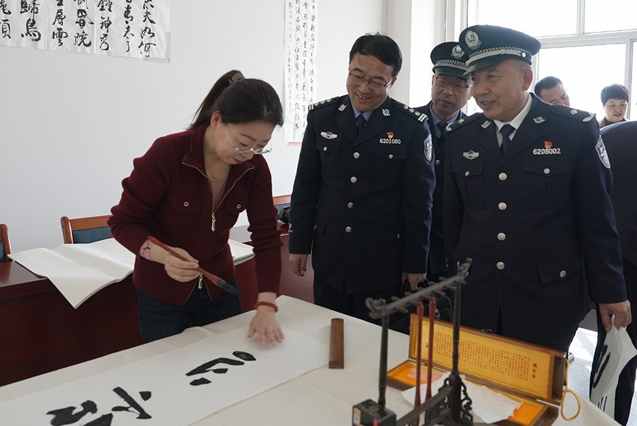 （qYE，大墙内外559期 组图5）打造(30728783)-20240322153311
