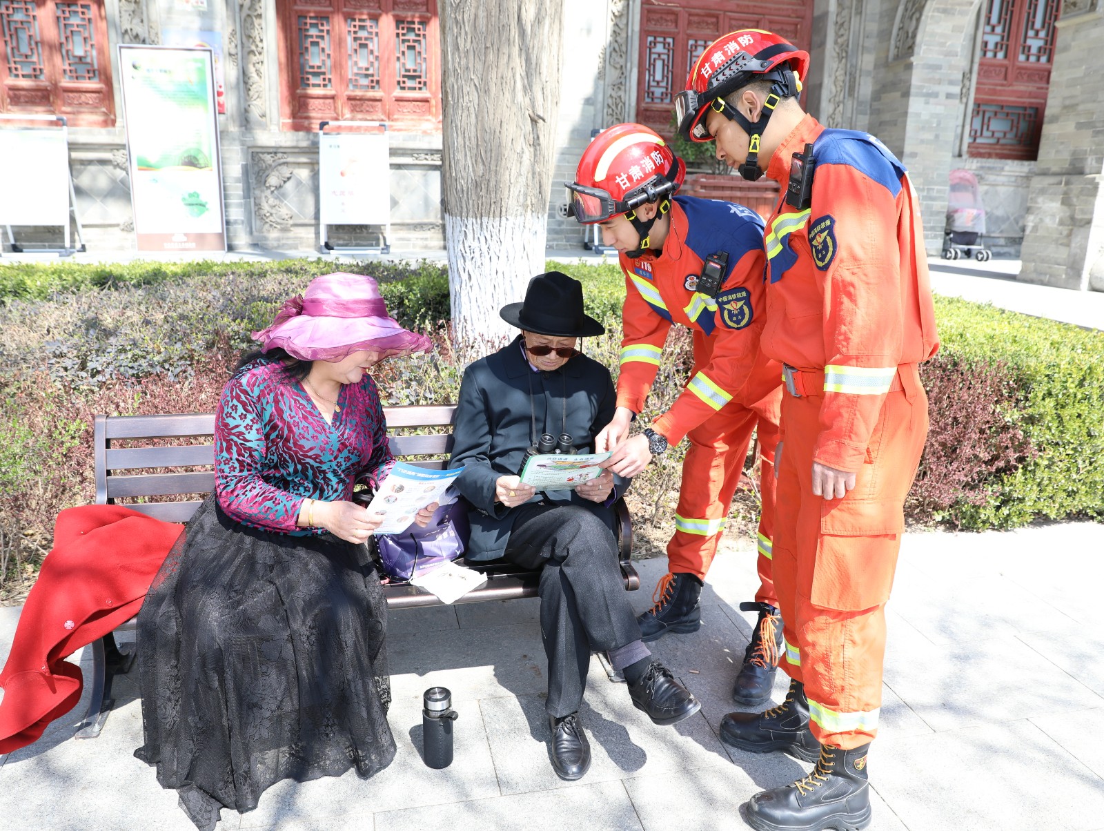 （WAqEY，图片新闻）播撒安全种子(30965230)-20240329153752