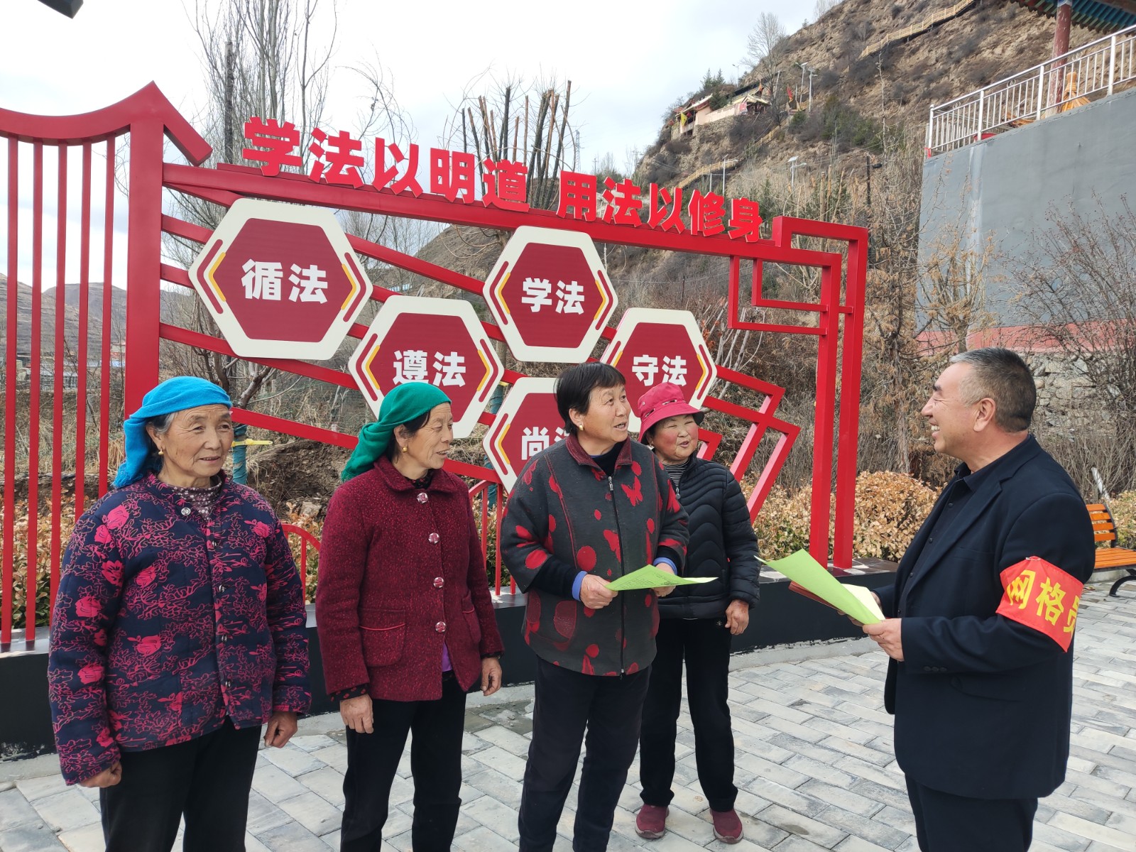 （WqYE   配图）西寨镇：打好主动创(31000590)-20240331181936