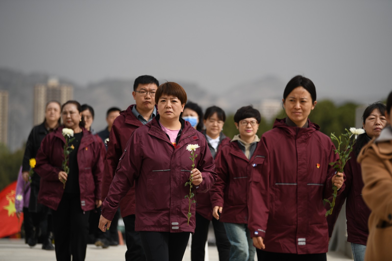 （wAqEY 图片新闻3）缅怀先烈(31017675)-20240402173119