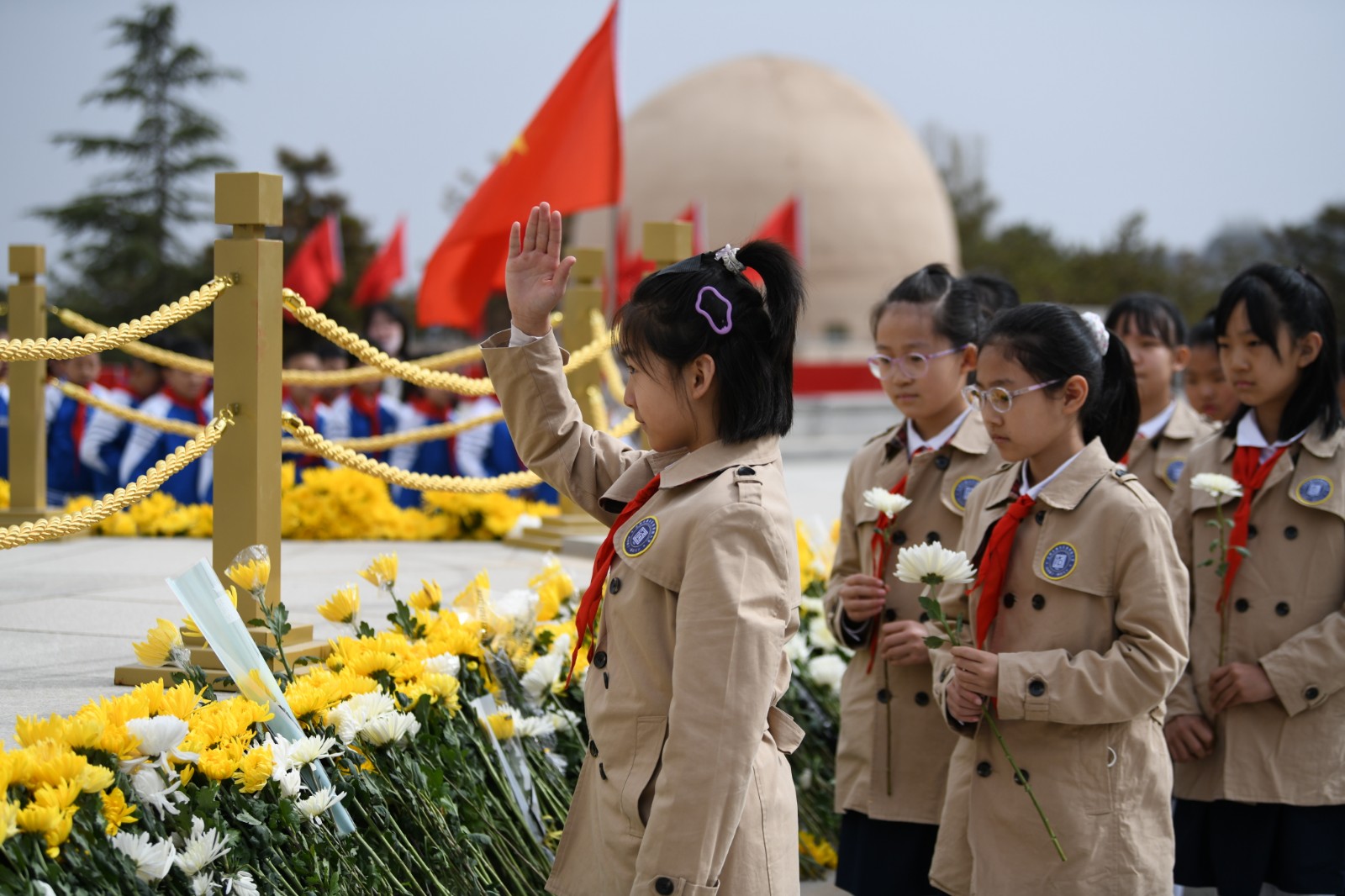 （wAqEY图片新闻1）缅怀先烈(31017671)-20240402175039
