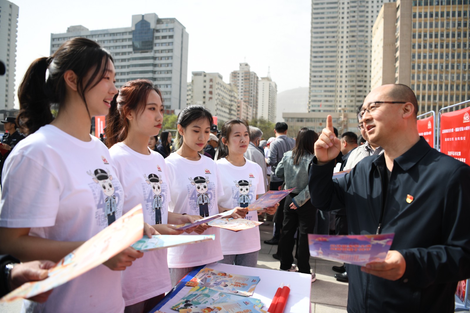 （QY配图2）国家安全 你我共筑(31348046)-20240415220155