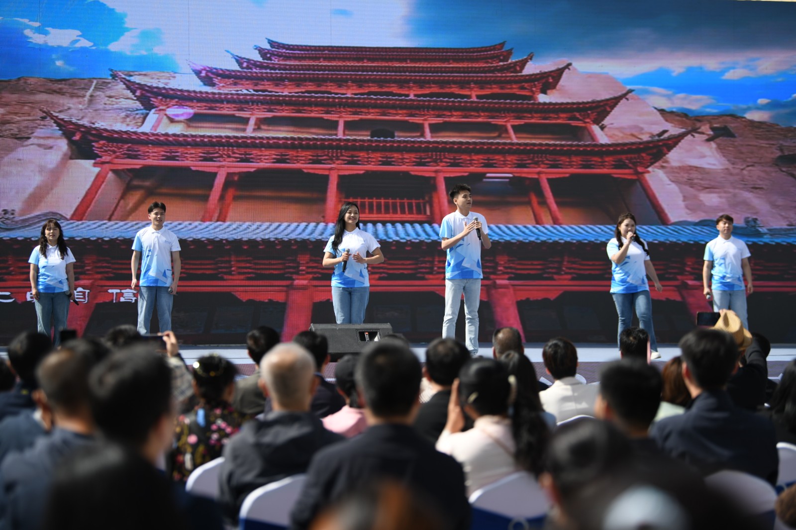 （qEY 配图4）阅享新时代 共绘新图景(31529649)-20240424113319