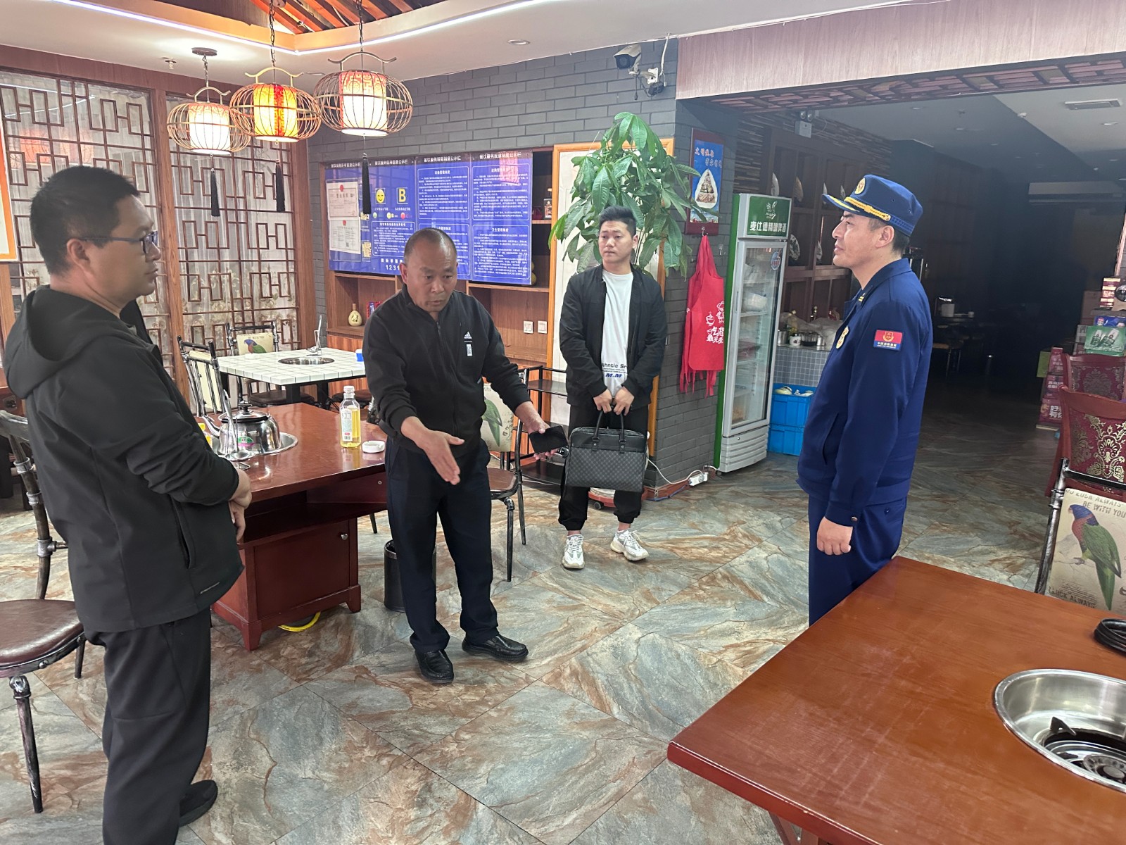 （AQＥY消防专栏 配图）金川开展餐饮场(31639116)-20240429162937