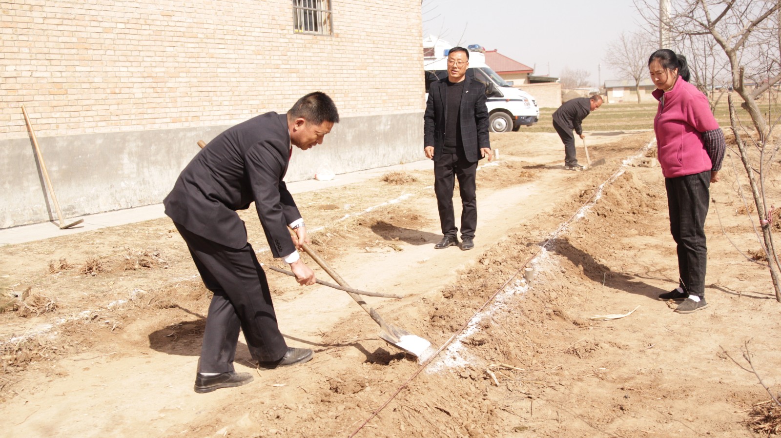 （wAqEＹ配图）捋顺百家事 化解千千结(31619054)-20240429170848