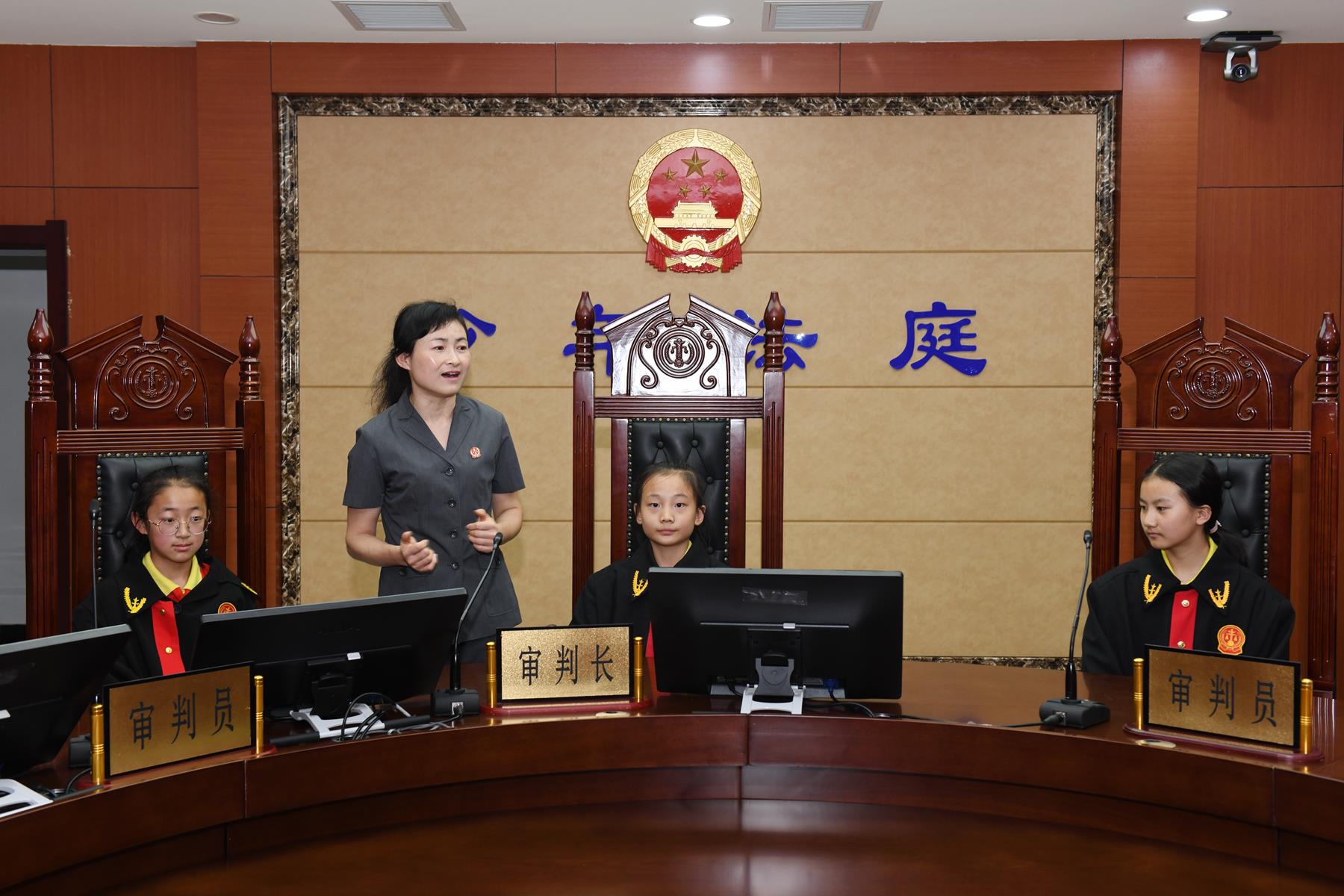 （WQEＹ　弘扬劳动精神　争做政法工匠 (31649416)-20240501101158