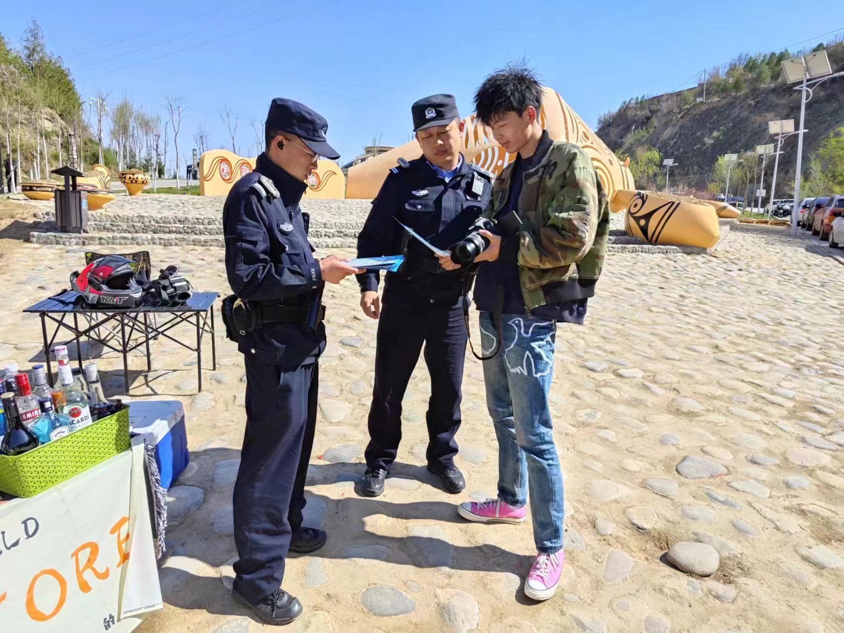 （AqEY配图1）兰州森林公安：倾情护航(31675050)-20240506100306