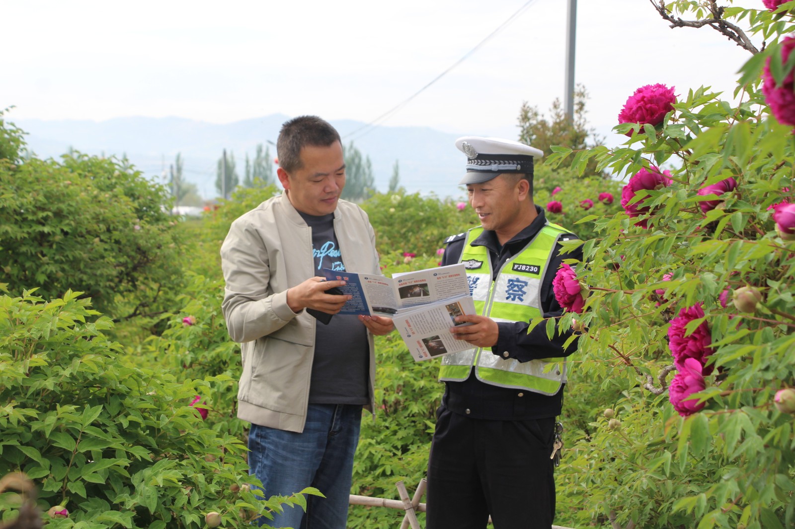 （WAEQY，图片新闻）交通安全宣传进节(31888355)-20240514140525