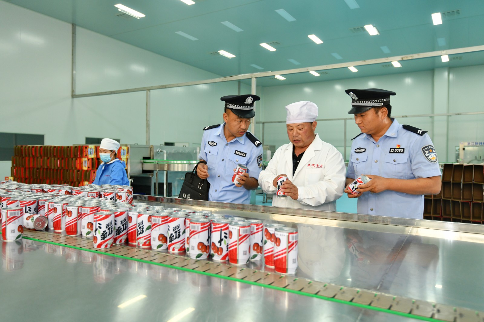 （AEQY，图片新闻）民辅警走访企业(32391795)-20240603145027