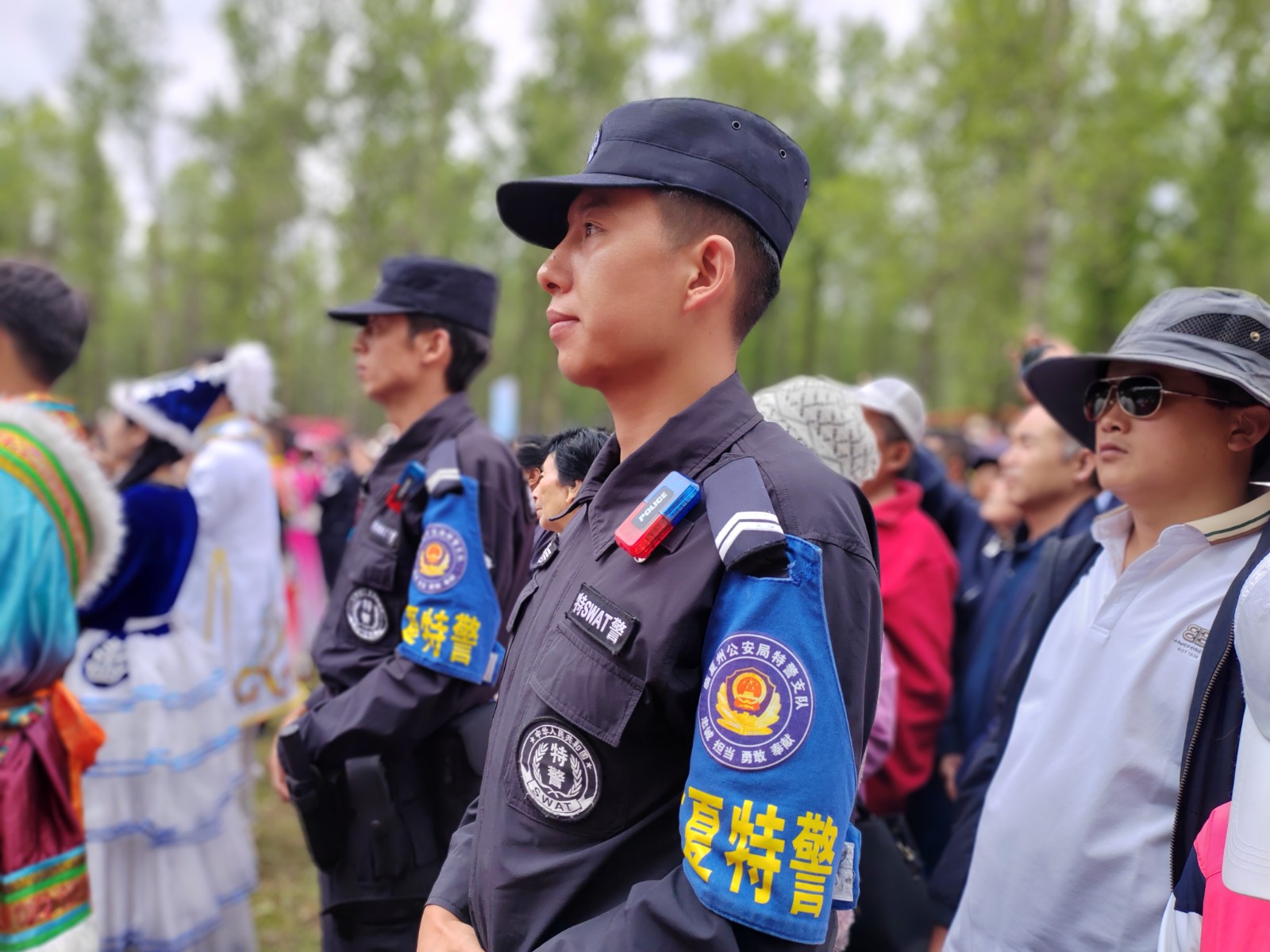 （wAqEY，图片新闻）公安民警全力护航(32443450)-20240604170418