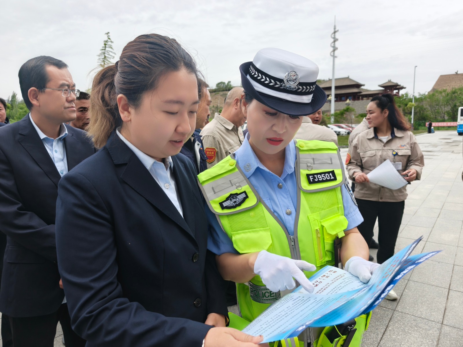 （WAqYE，图片新闻）榆中县公安局交警(32522187)-20240606101443