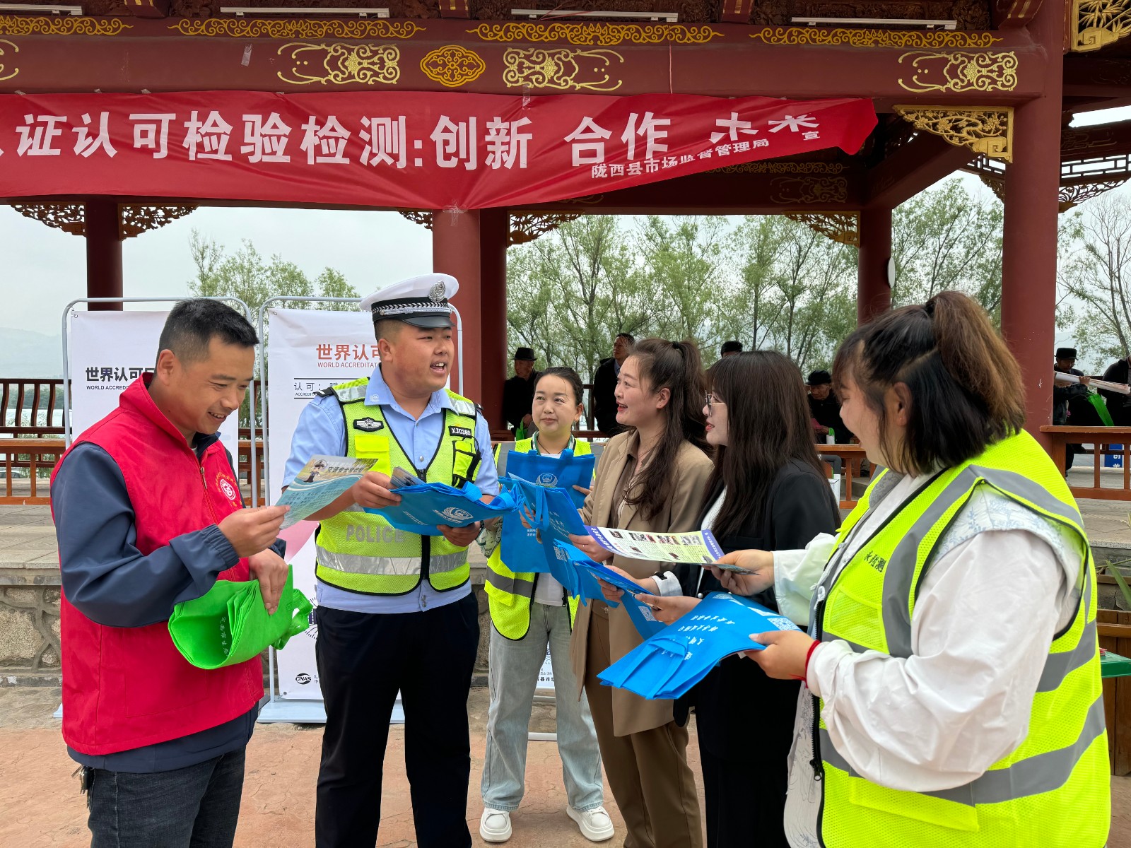 （qEY 图片新闻）守护群众安全出行(32569493)-20240607161955