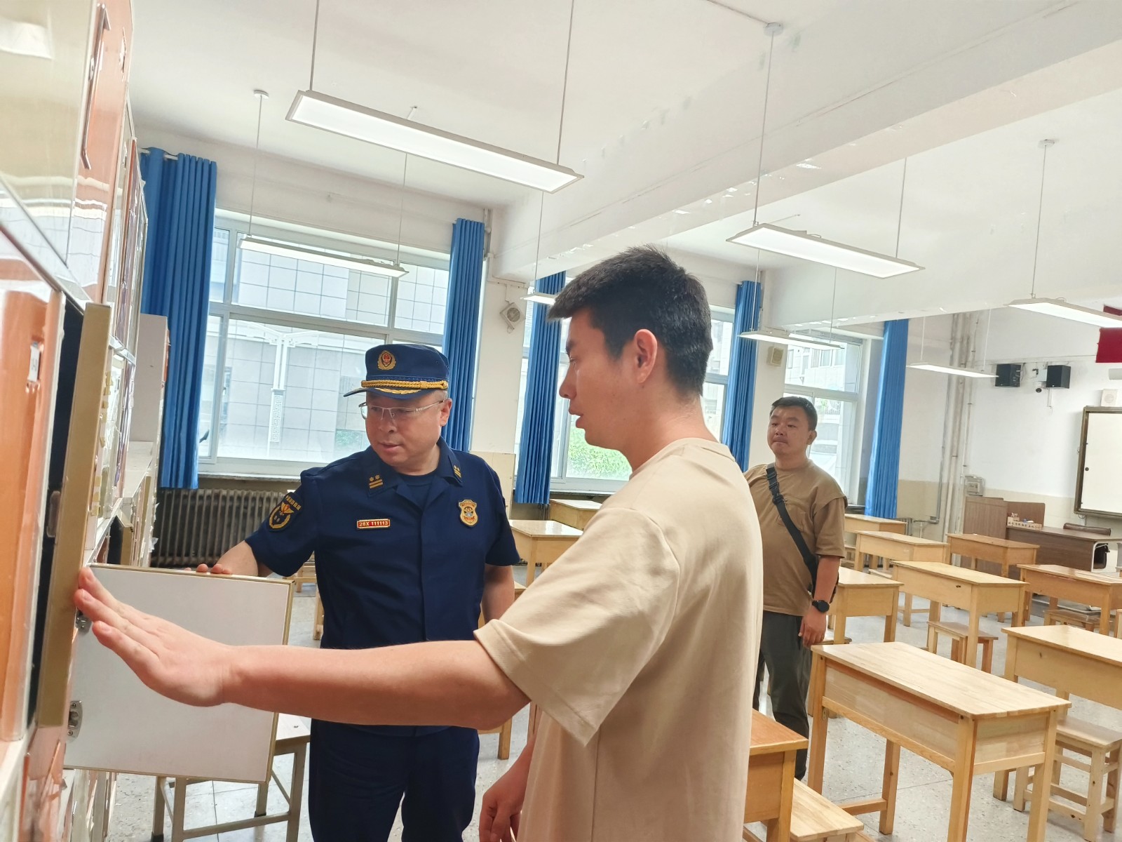 （AqEY，图片新闻）兰州市消防救援支队(32683853)-20240614224906