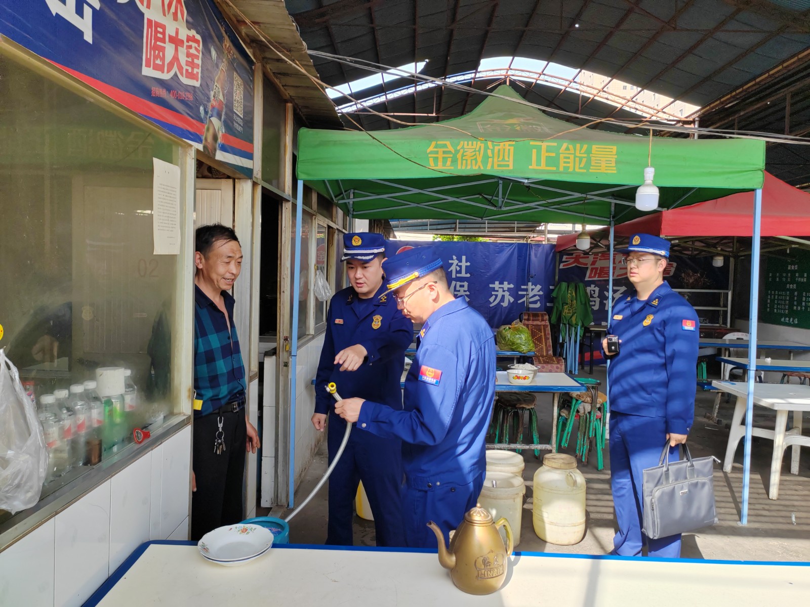 （QEY消防专栏 配图）成县开展农贸市场(32709196)-20240615095404