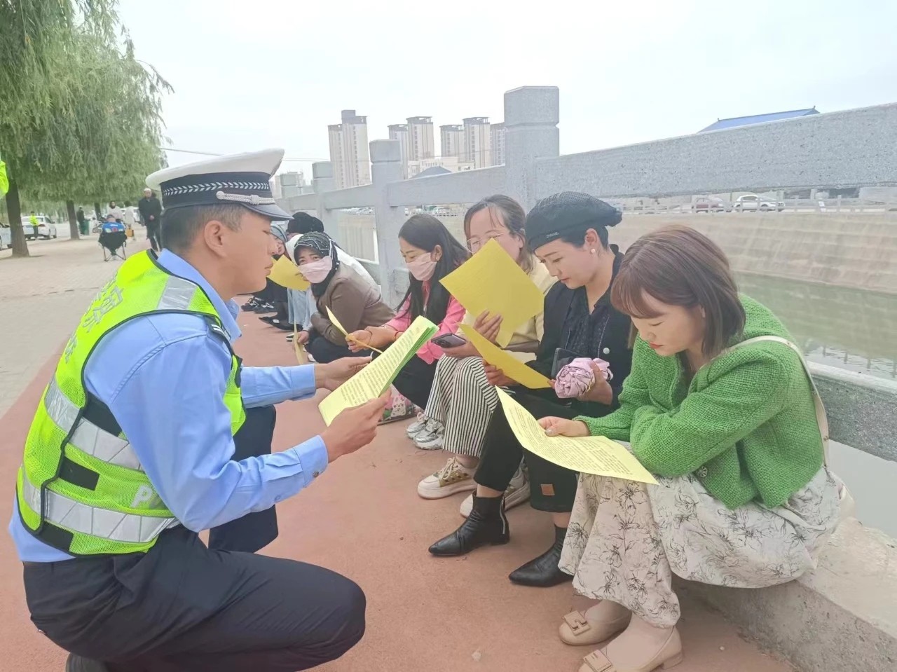 （WAqEY，图片新闻）交通安全宣传进驾(32677674)-20240615153534