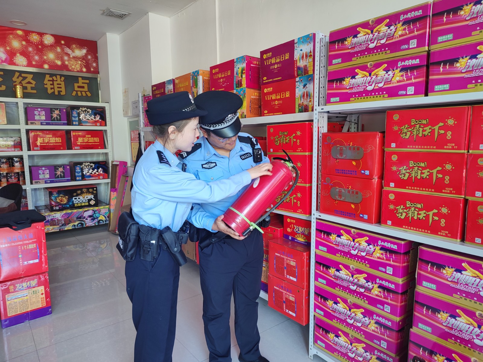 （wAqEY）图片新闻_临洮公安开展安全(32855464)-20240621173025