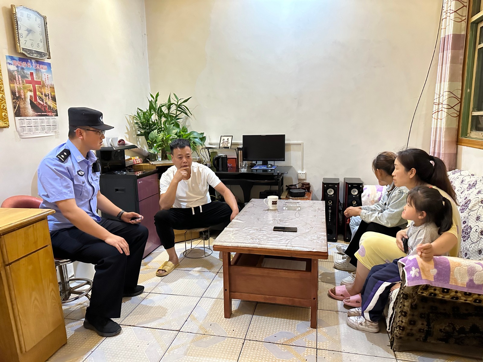 （1_2   AqEY，配图，记者采访稿(32890231)-20240624165608