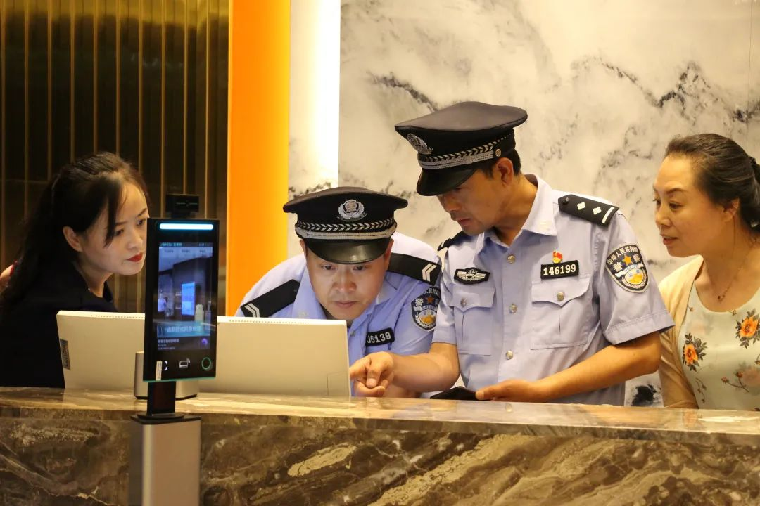 （WAQEＹ配图1）站好“平安哨”  当(33329035)-20240710073436
