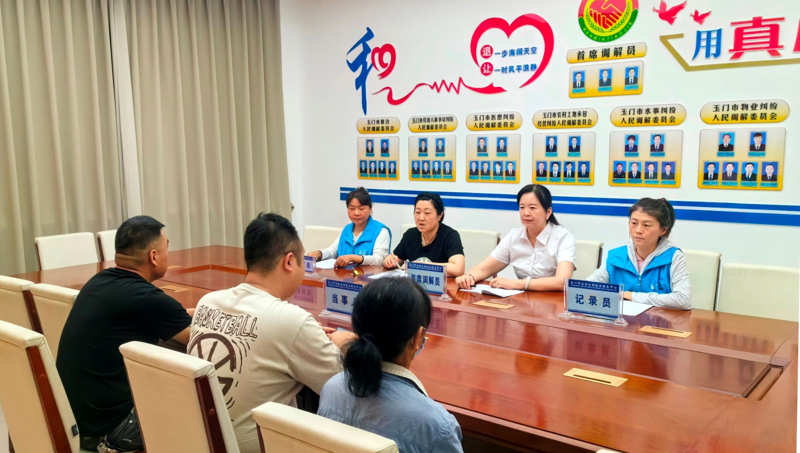 （QYE，配图）“零距离”倾听  “面对(33371658)-20240710173221