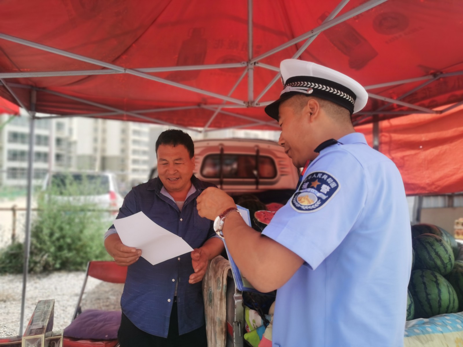 （wAQEY图片新闻）交通安全宣传进集市(33394496)-20240712171335