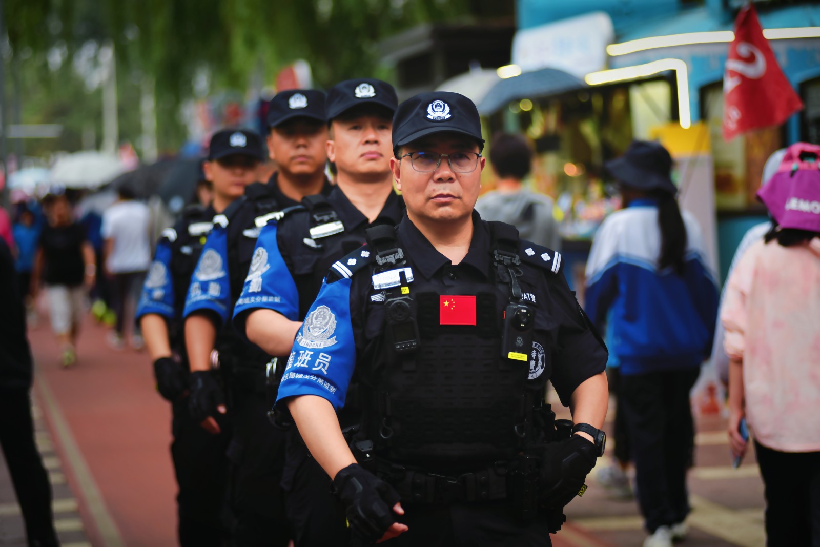 （1  AqEY配图1）人在景中游 警在(33535074)-20240717151645