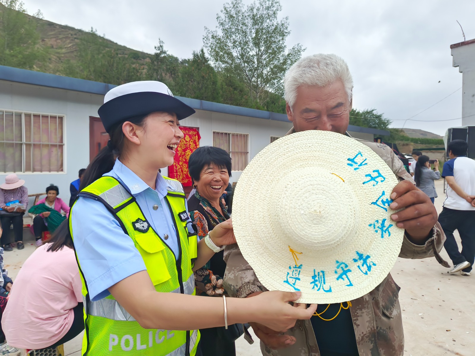 （AqEY）图片新闻_安定公安交通安全宣(33724834)-20240724150518