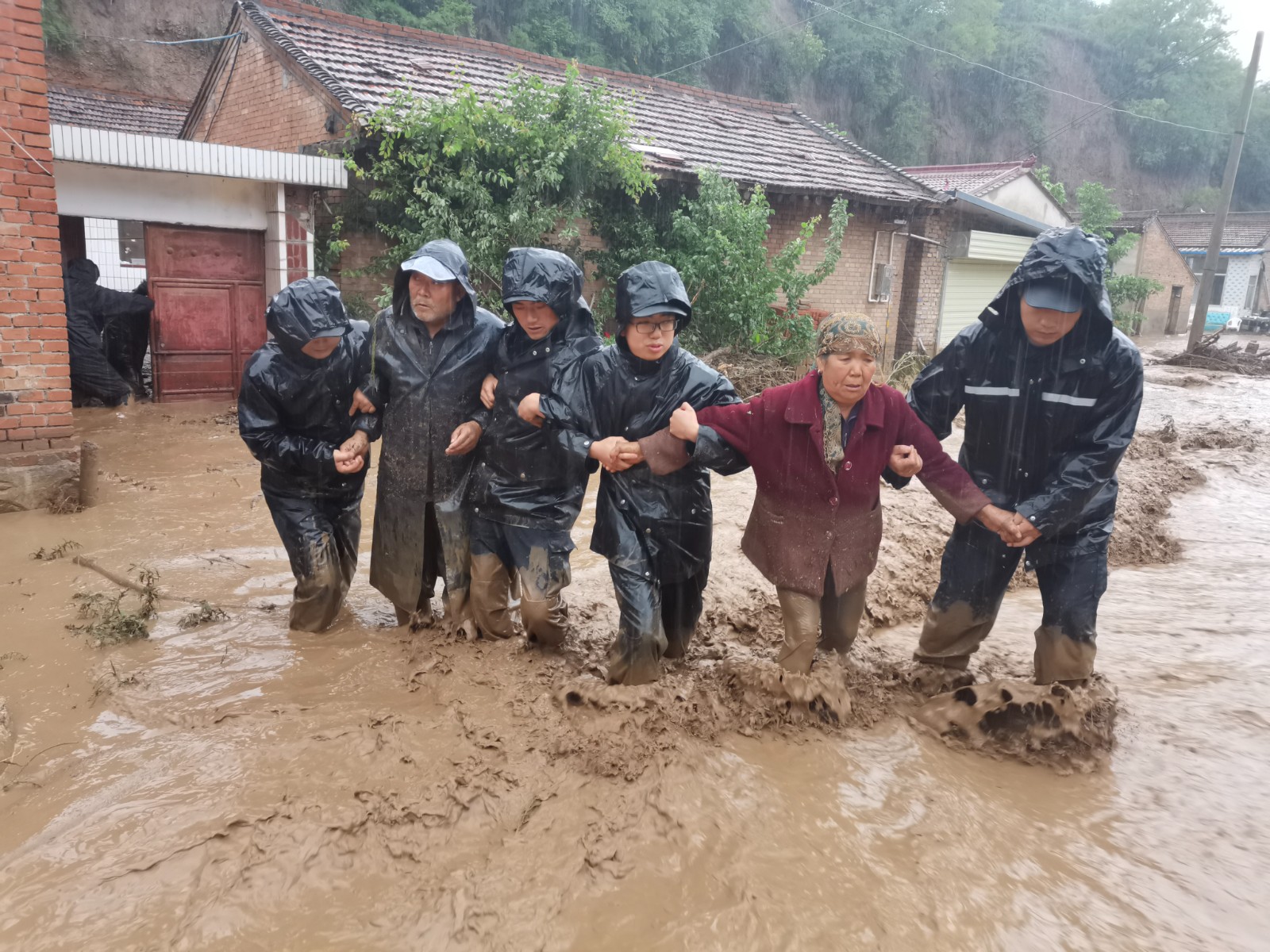 （WAQEＹ配图）与风雨搏击  与险情赛(33800938)-20240726152951