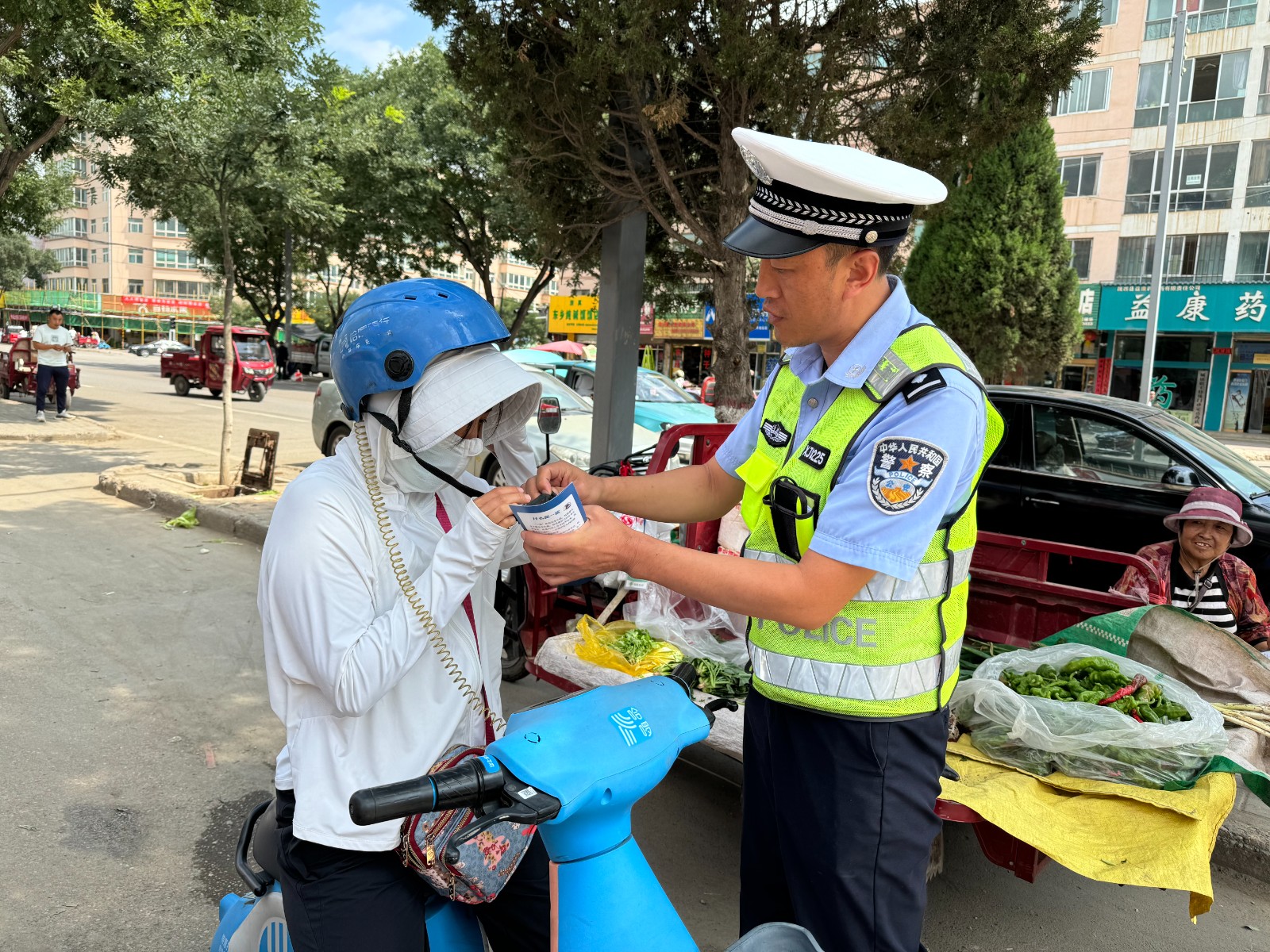 WAQEY图片新闻）陇西交警开展安全守护(34105055)-20240807160150