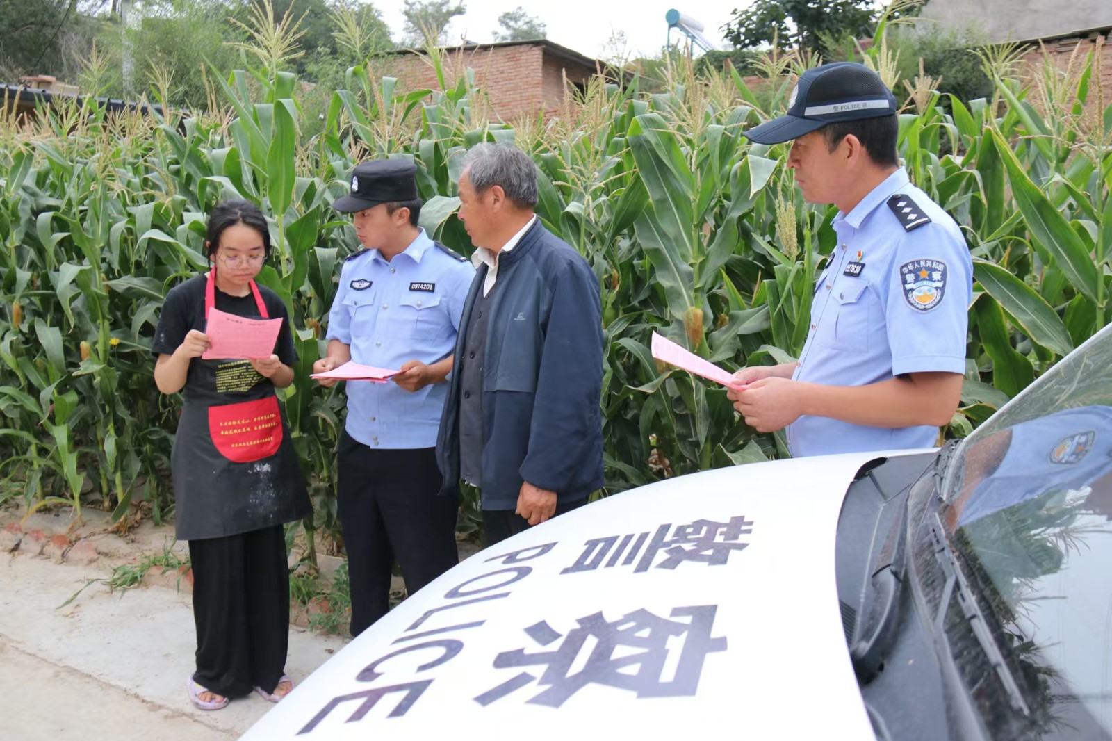 （wAQEＹ图片新闻）精耕田园警务   (34265844)-20240814155524