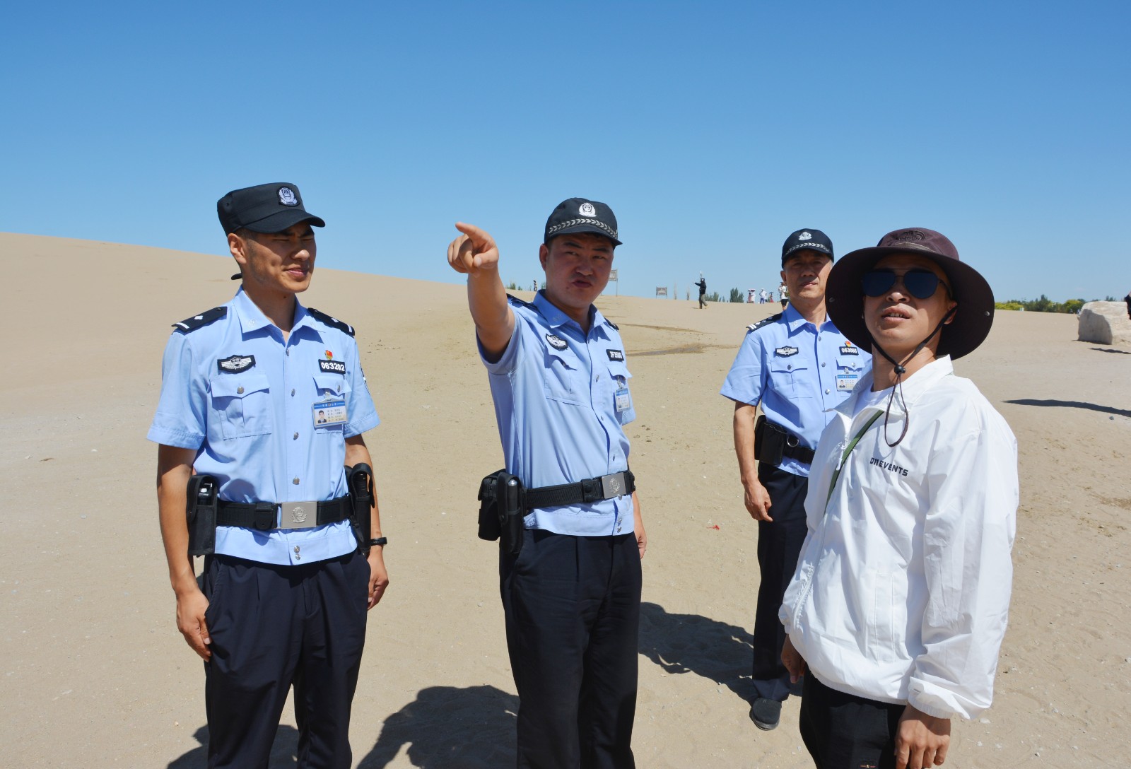 （WAQEY新闻图片2）敦煌公安深耕旅游(34402203)-20240820155234