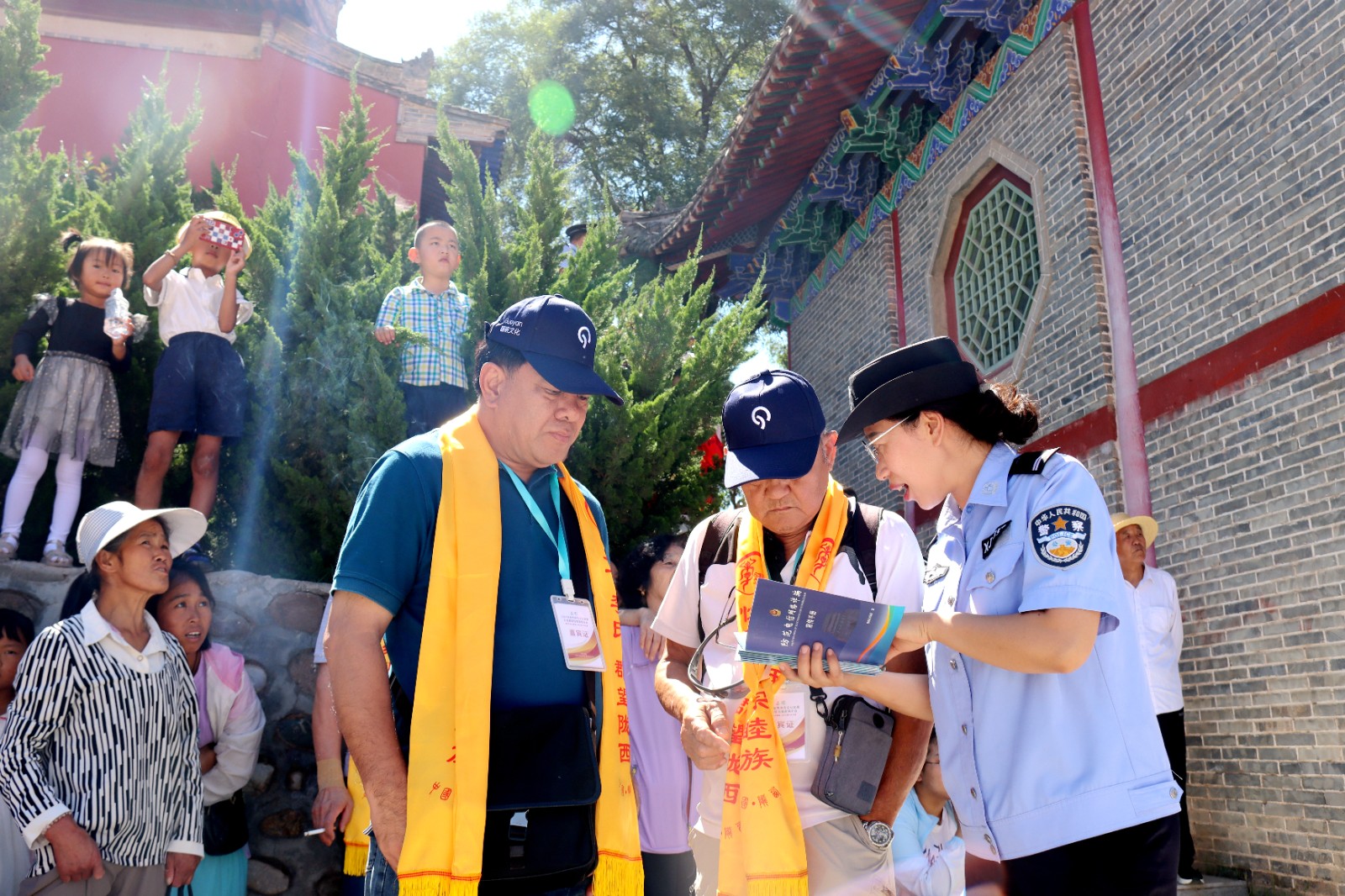 （WAQEY图片新闻）普法点对点 宣传面(34455440)-20240820162200