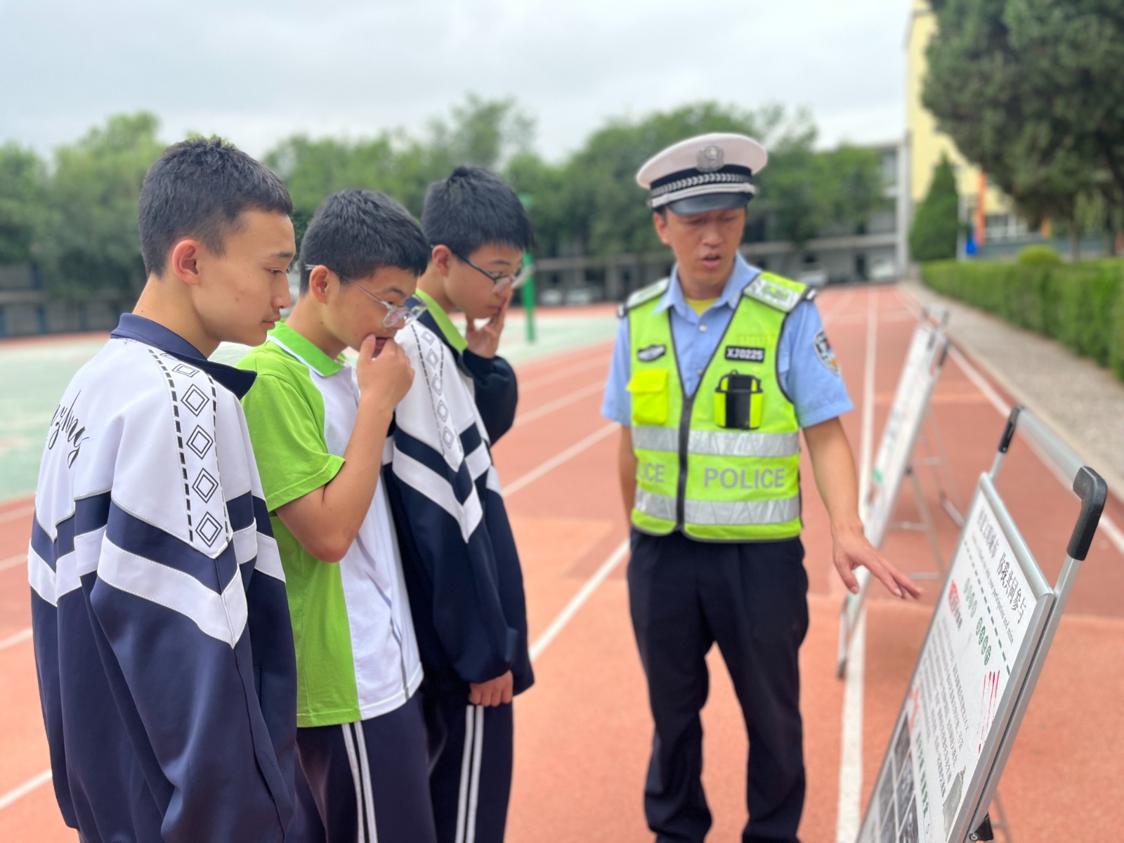 （AqEY，图片新闻）陇西公安交警开展交(34658529)-20240828162923
