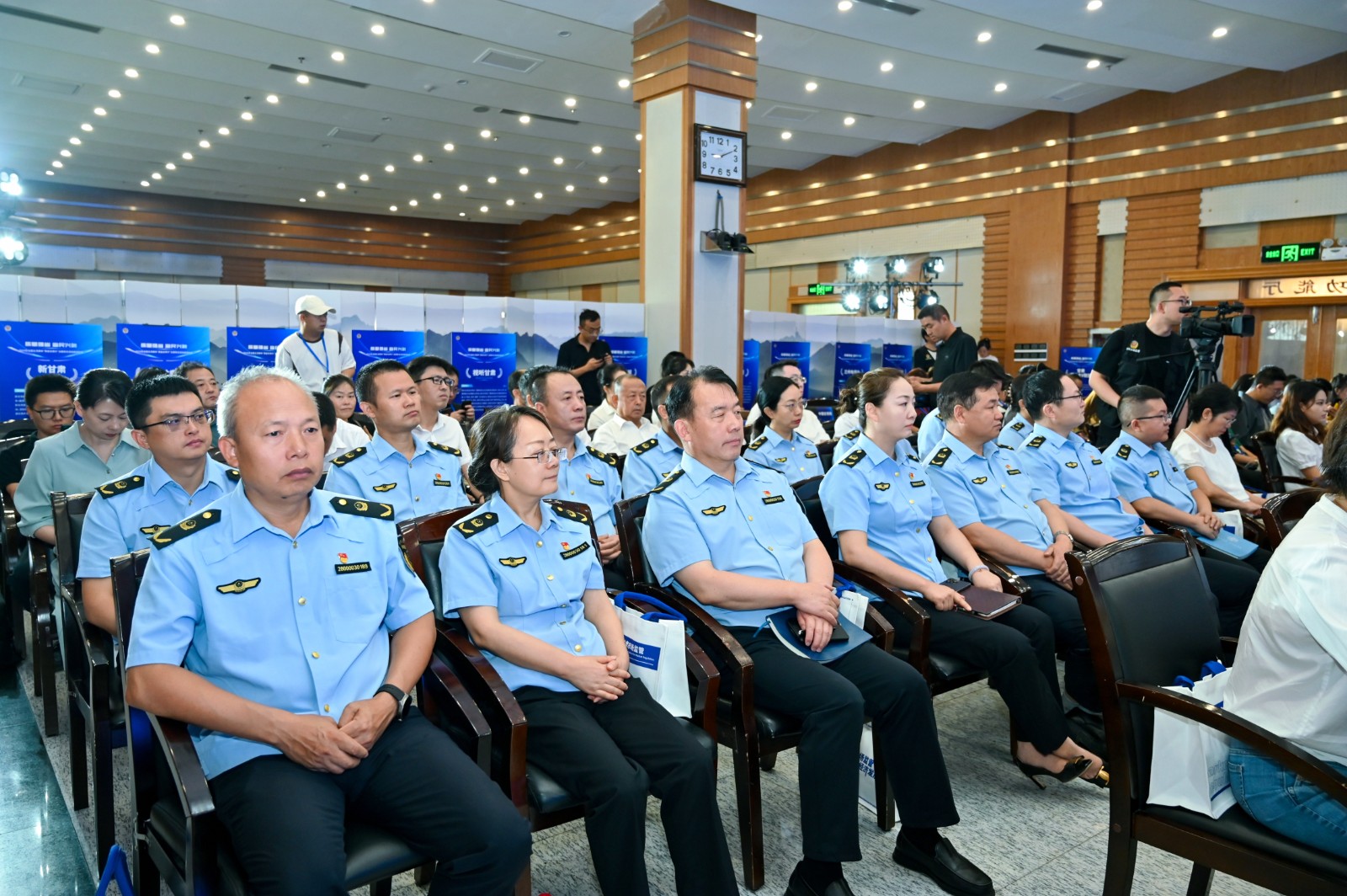 （wAqEＹ　配图）2024年全国主流媒(34722144)-20240830173938