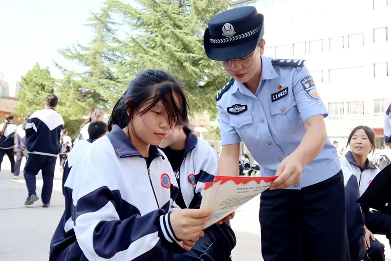 （WAQEY）图片新闻：强化法治宣传  (34908087)-20240910110532