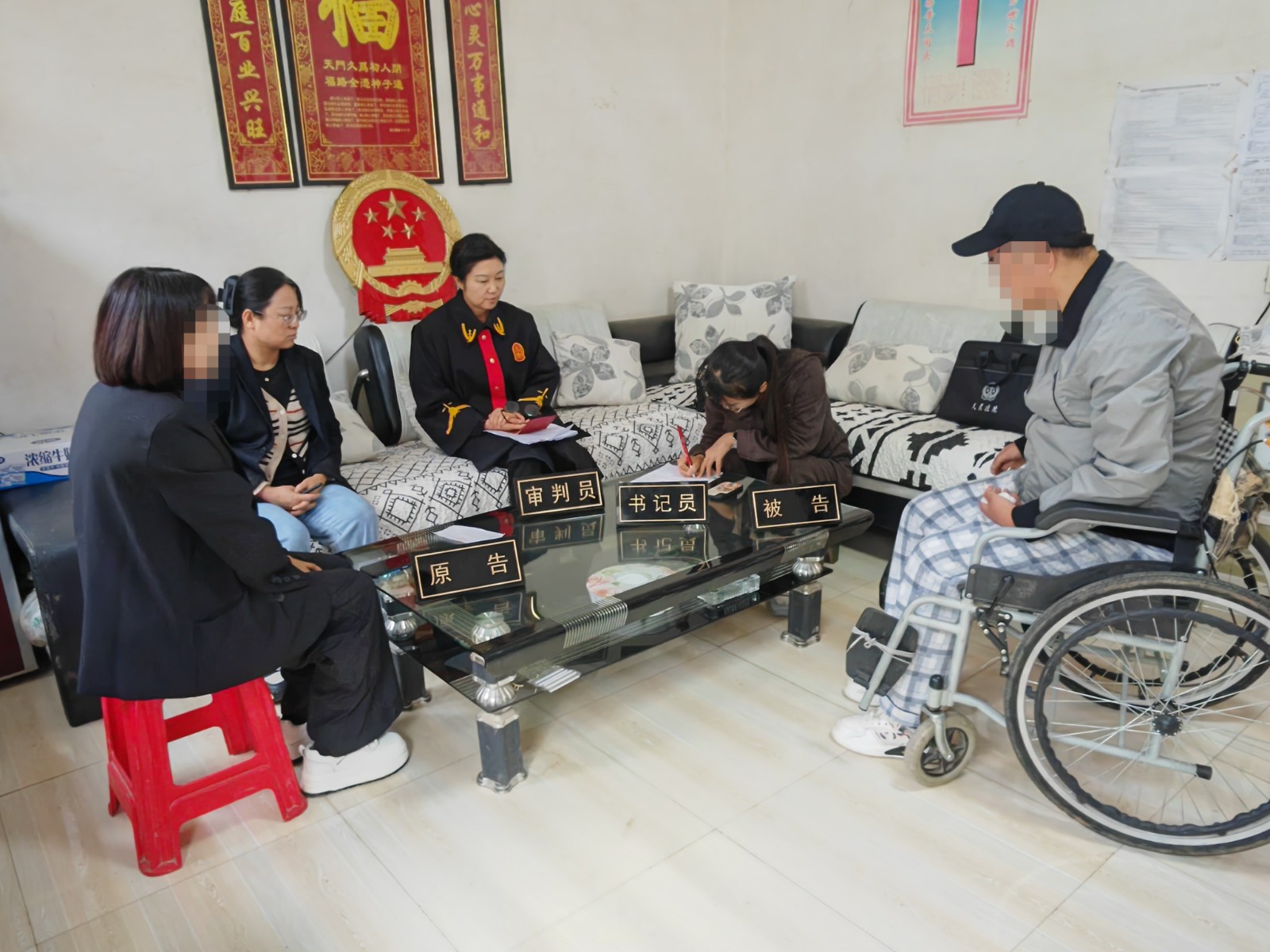 （AQEY，配图）一场巡回到家的庭审(34964270)-20240911152919