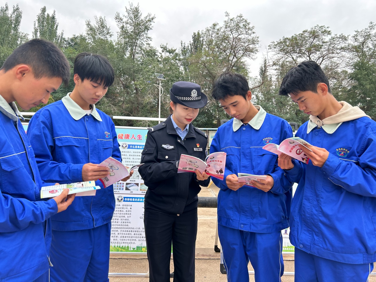 （WAQEY图片新闻）网络安全进校园(35041021)-20240914153030