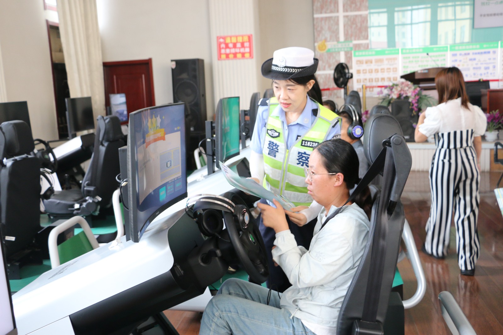 （WAQEＹ图片新闻）交通安全宣传进驾校(35036128)-20240918095934
