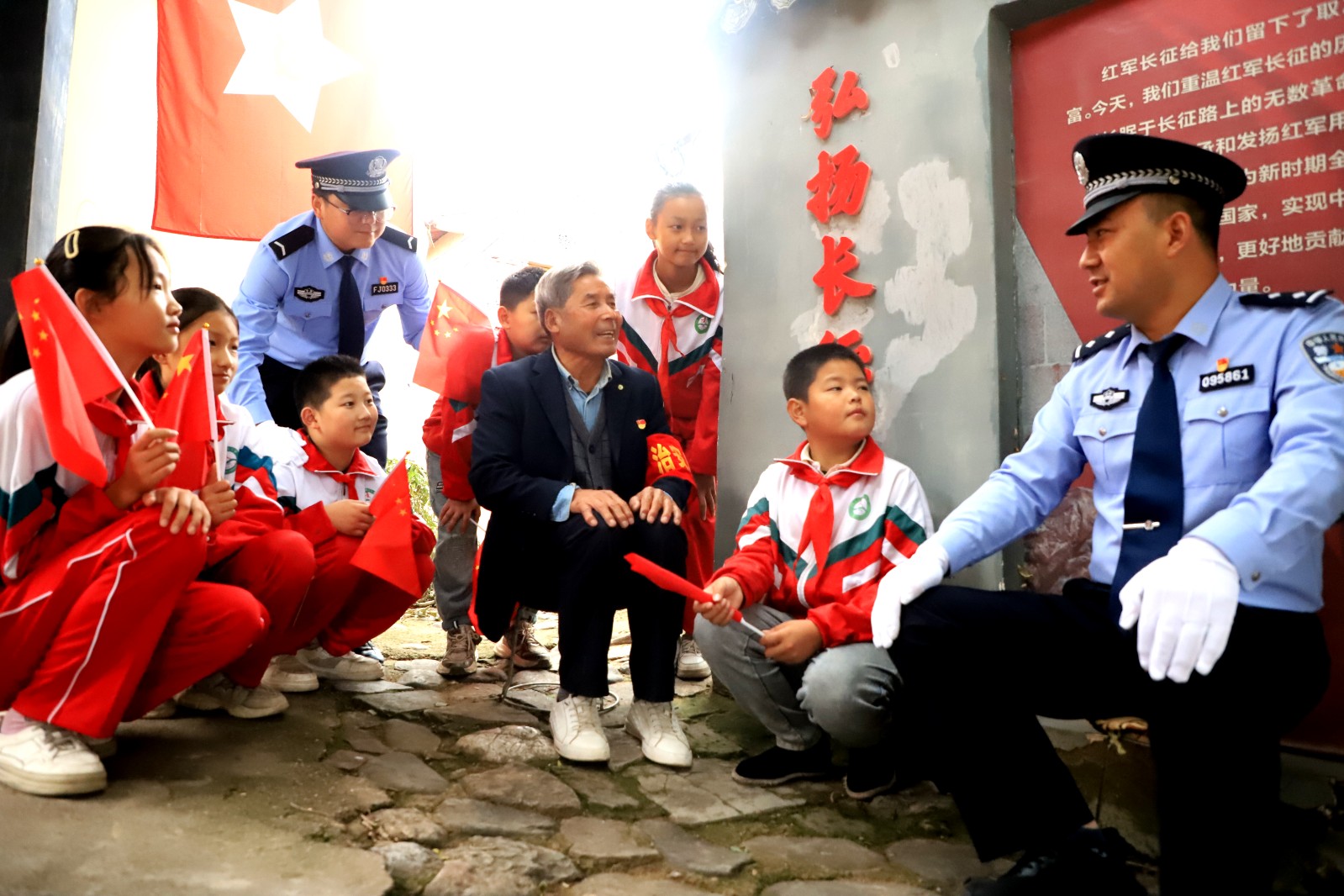 （WAqEＹ配图２）扎根乡村的“红色派出(35304499)-20240924110230