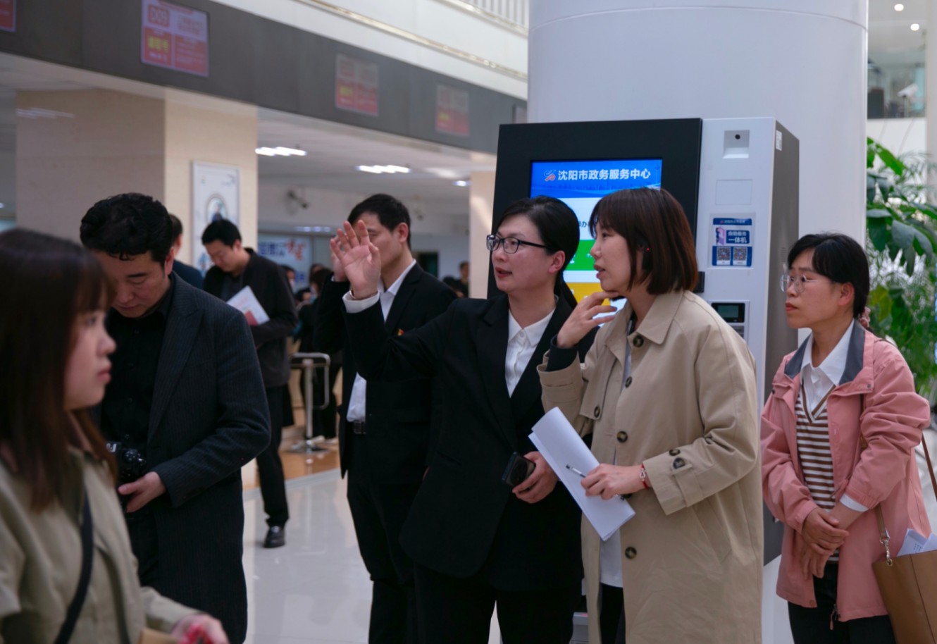 （WAqEＹ配图   护航新突破 法治新(35517597)-20240929150432