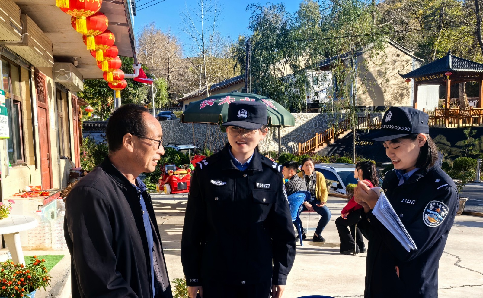 （WAQEＹ图片新闻）服务型走访听民声(35775923)-20241011115824