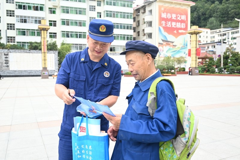 （WAQEY消防专栏配图）康县开展电动自(35774794)-20241017162135