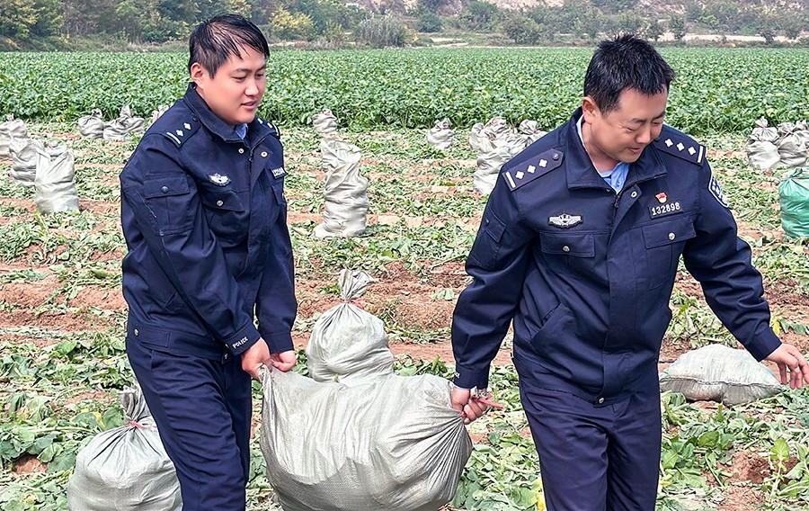 （wAqＹE   配图）警力跟着警情走服(36044008)-20241022094812