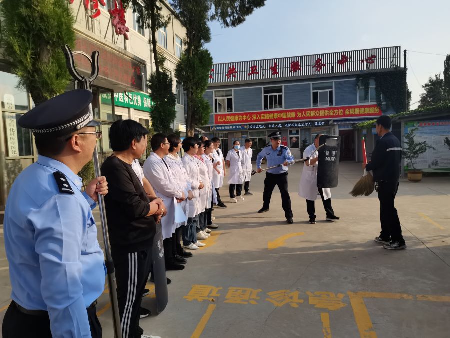 （AqEＹ配图）“小课堂”推动“大平安”(36130496)-20241025164158