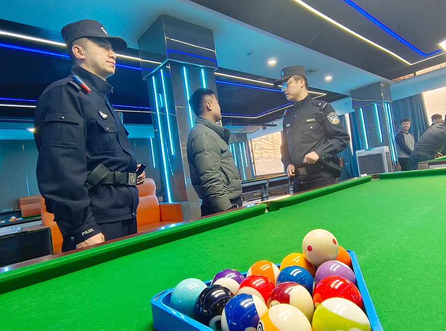 （WAqEY，图片新闻）开展法治宣传 筑(36611928)-20241114104831